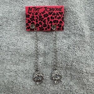 Dangle skull rhinestone earrings